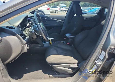 2013 Dodge Dart Sxt from USA, damaged, VIN 1C3CDFBA5DD332898